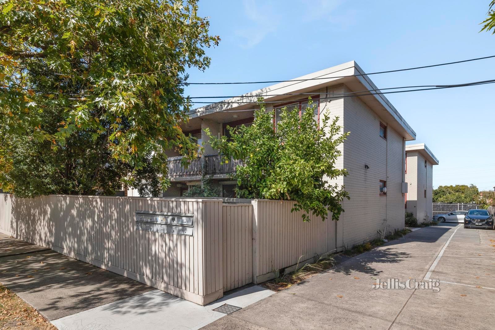3/205 Station Street, Fairfield image 5