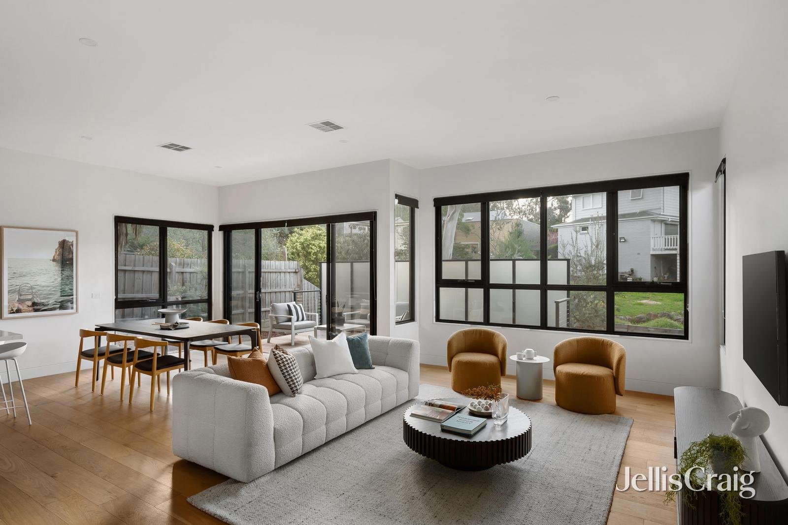 3/207 Rattray Road, Montmorency image 3