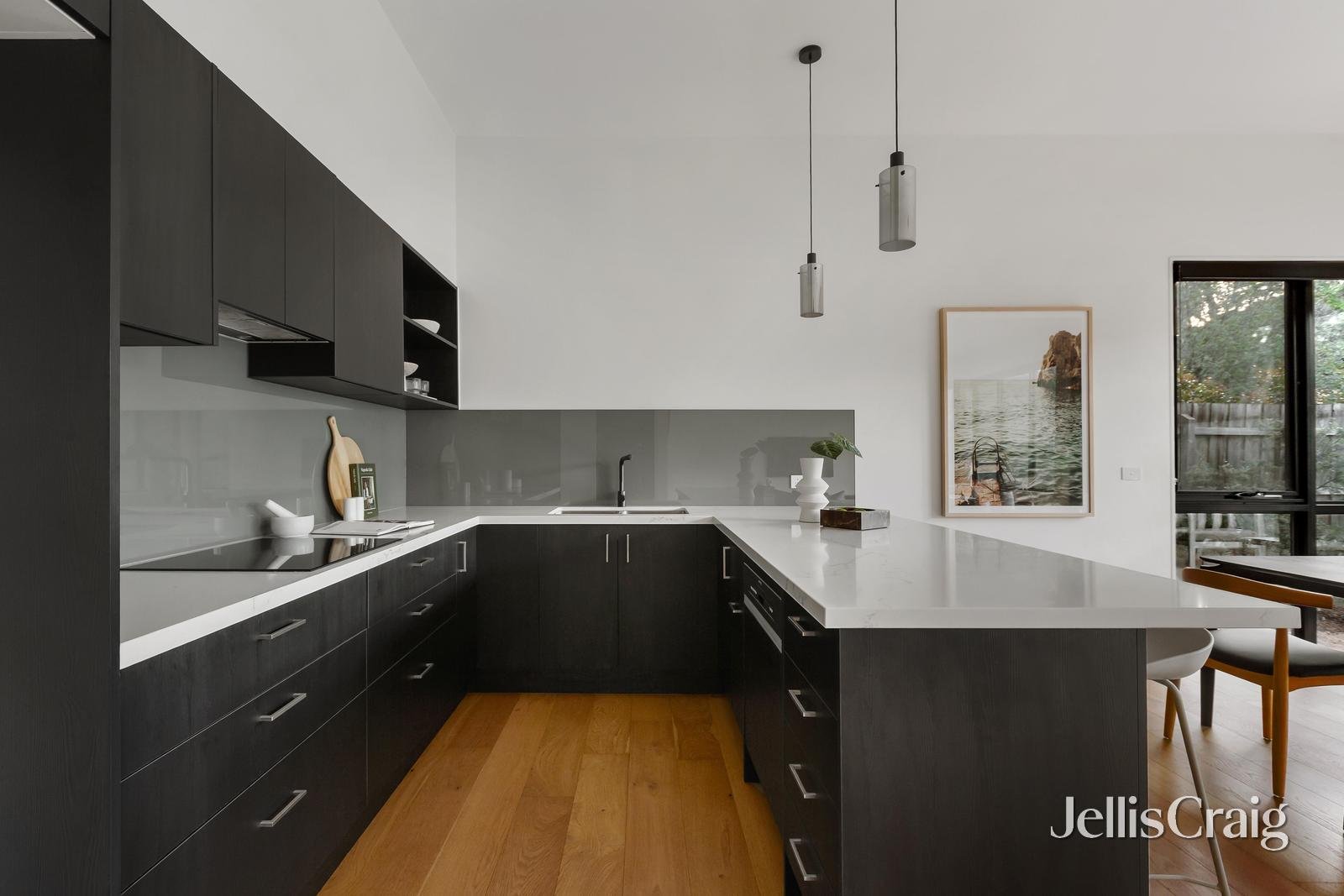 3/207 Rattray Road, Montmorency image 5