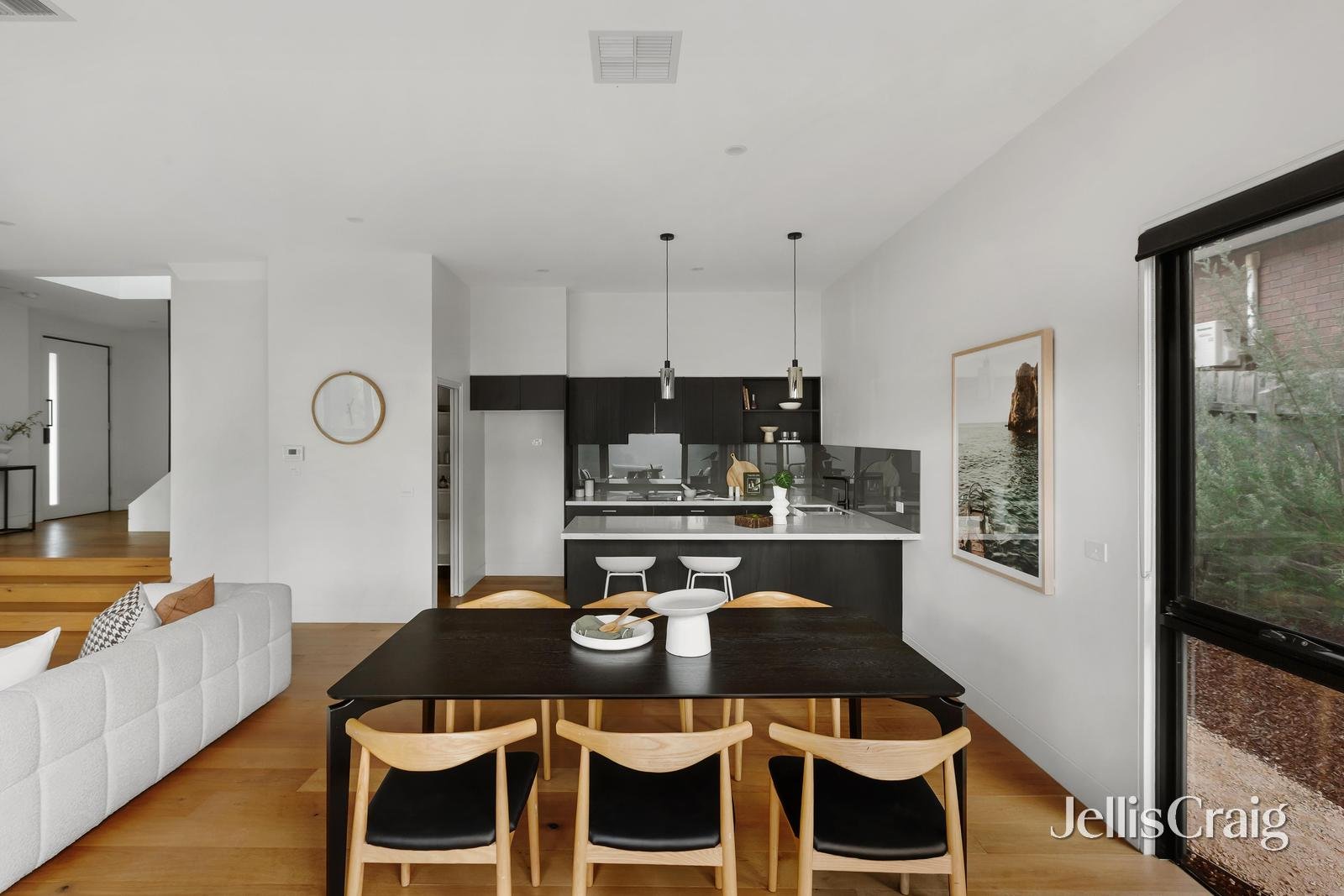 3/207 Rattray Road, Montmorency image 6