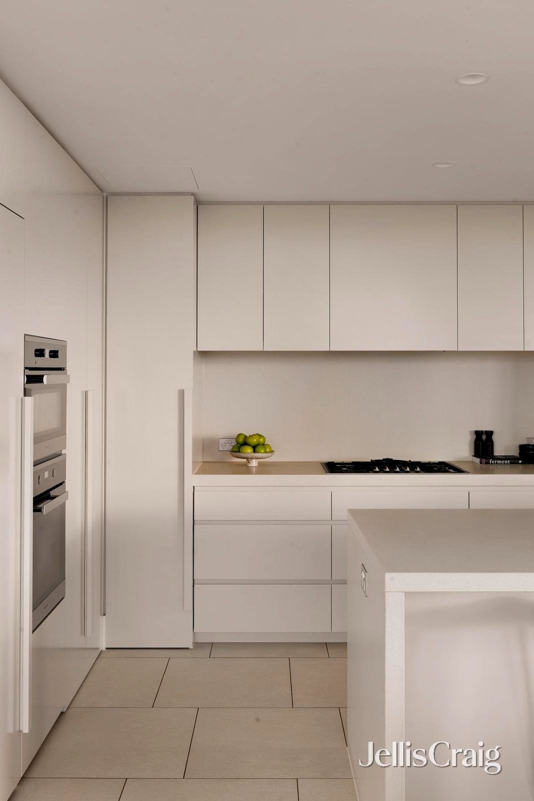 3207/35 Spring Street, Melbourne image 6