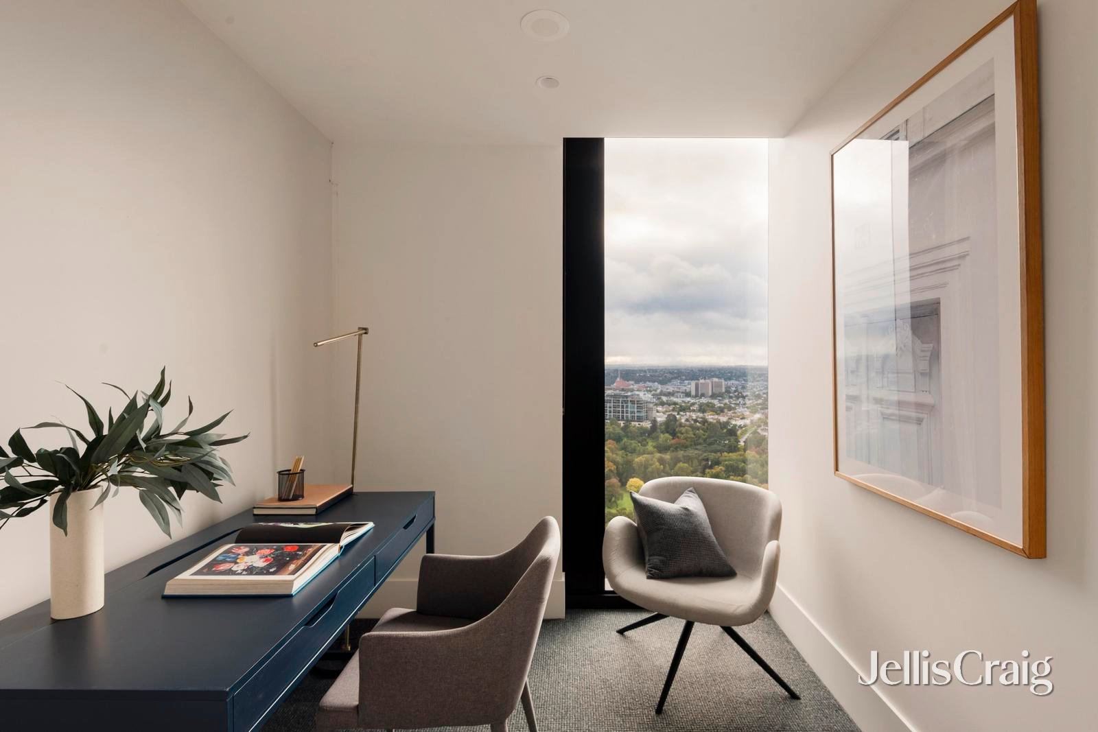 3207/35 Spring Street, Melbourne image 11