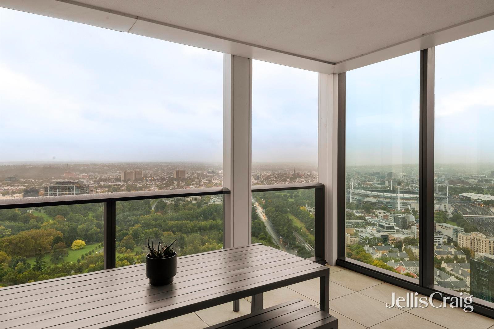 3207/35 Spring Street, Melbourne image 12