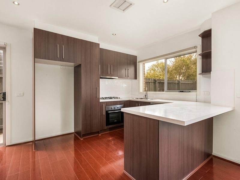 3 / 208 Station Street EDITHVALE