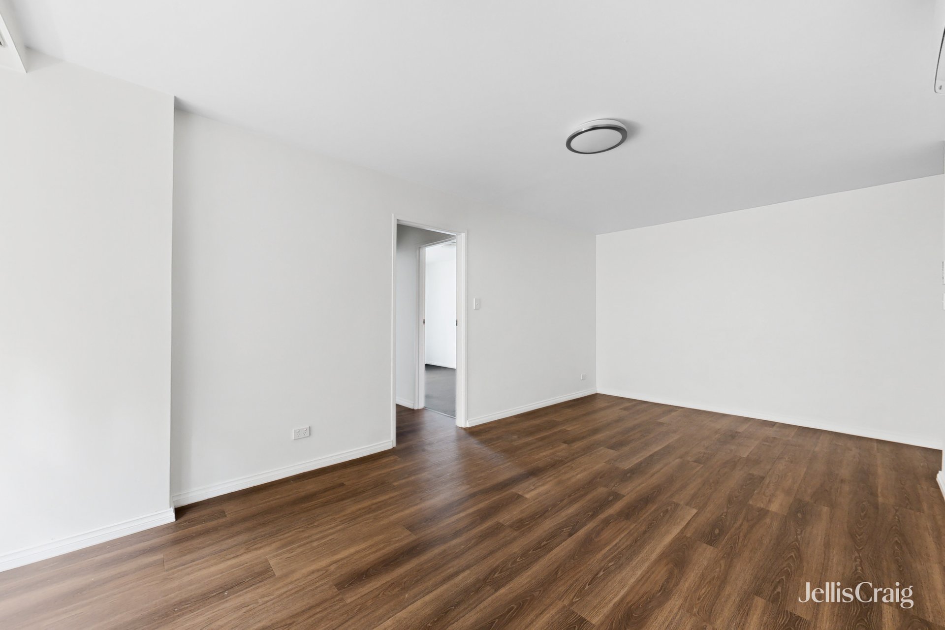 3/209-213 Maribyrnong Road, Ascot&nbsp;Vale image 6