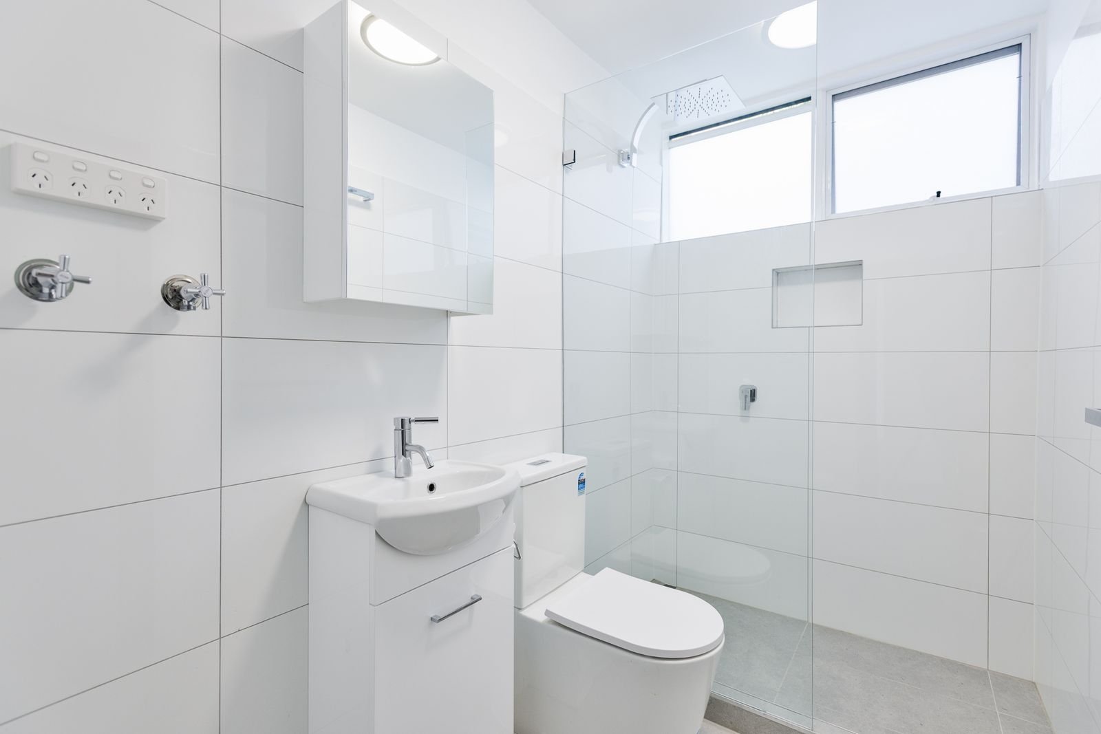 3/209 Maribyrnong Road, Ascot Vale image 5