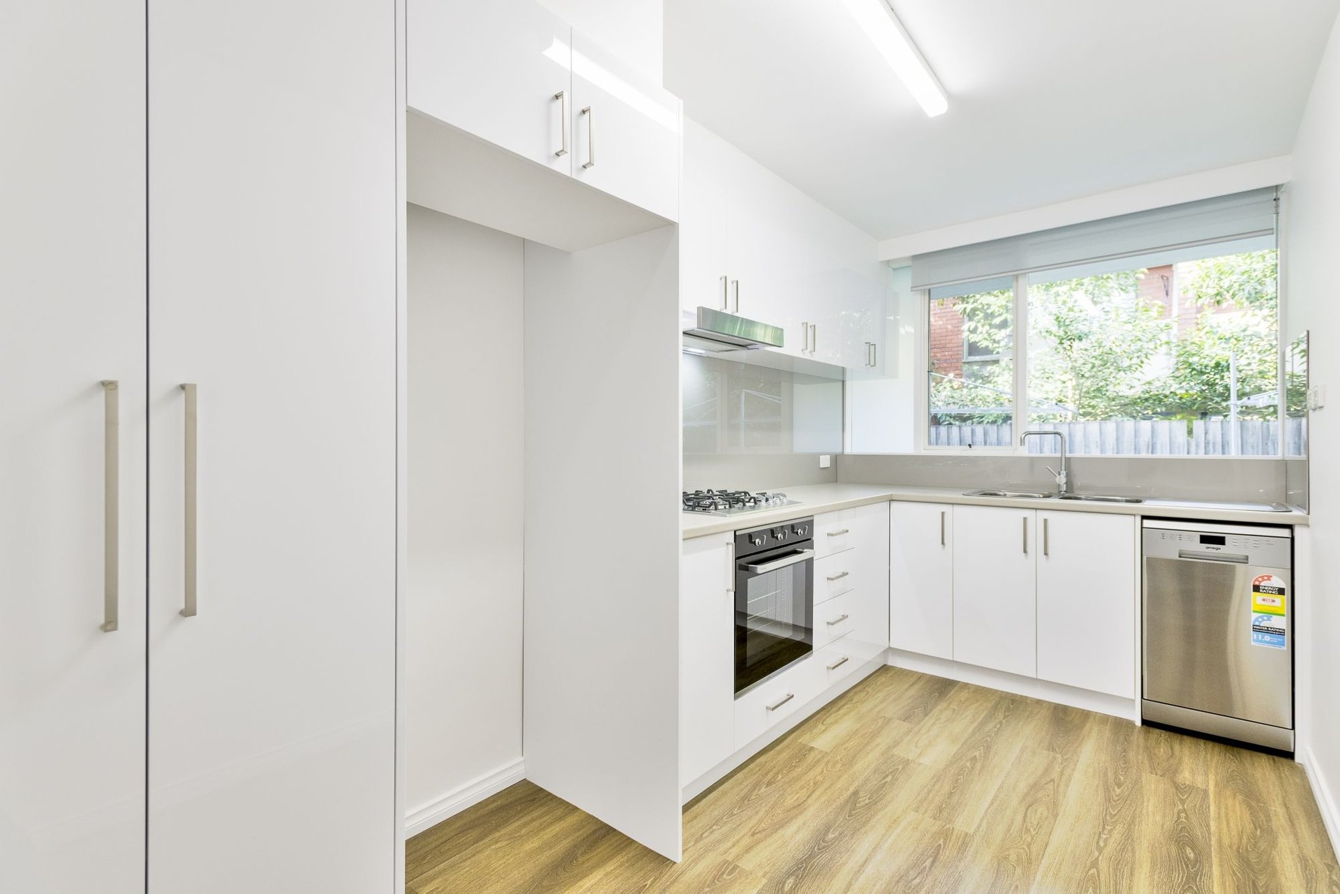 3/209 Maribyrnong Road, Ascot Vale image 1