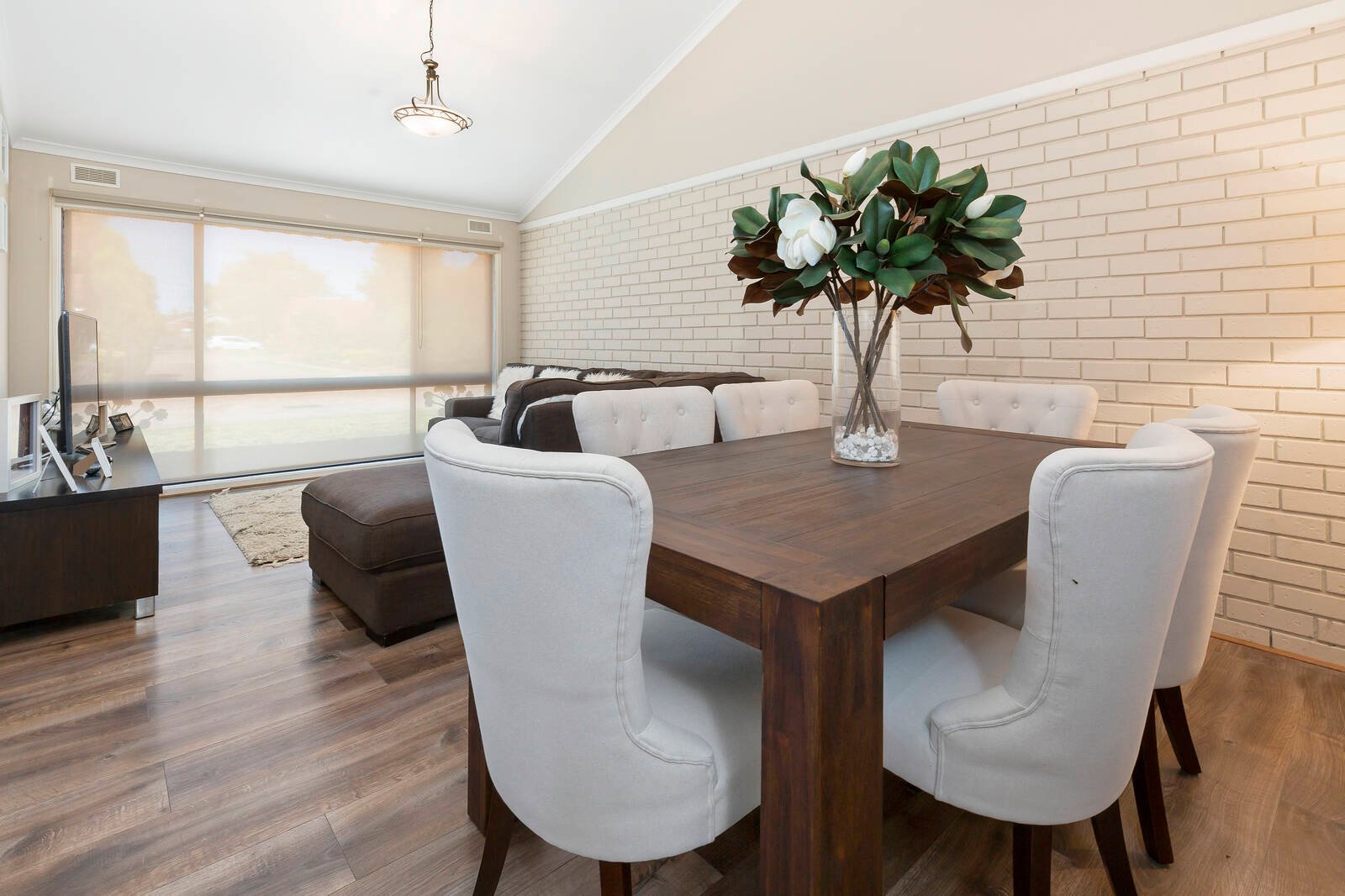 Property Gallery Thumbnail 3
