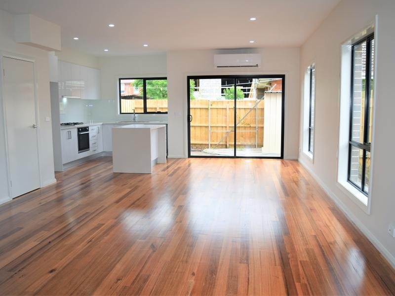 3/21 Law Street, Heidelberg Heights image 4