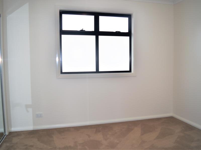 3/21 Law Street, Heidelberg Heights image 7