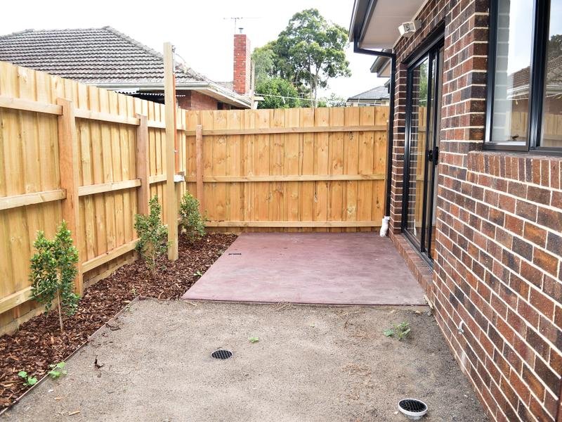 3/21 Law Street, Heidelberg Heights image 10