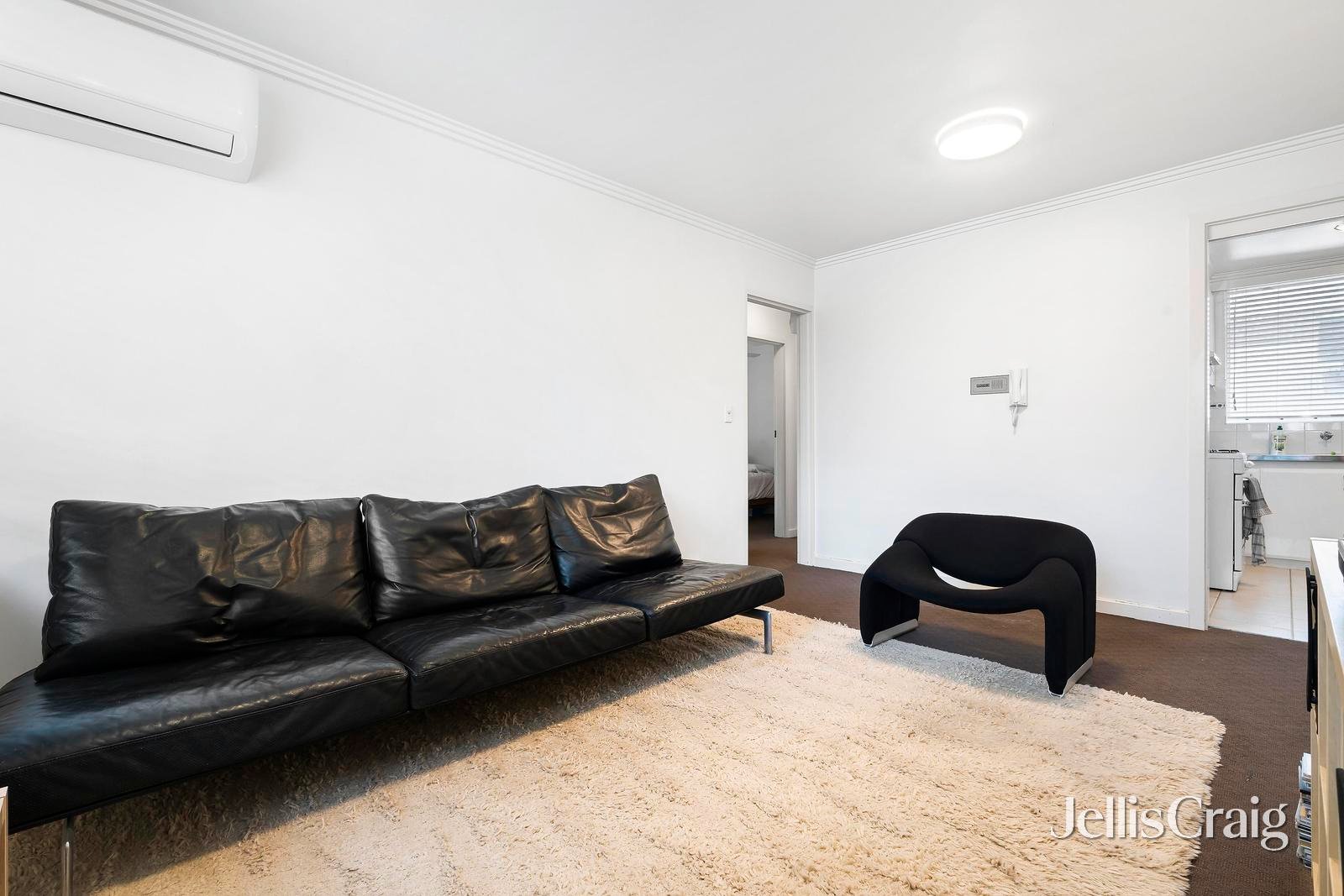 3/21 Rothesay Avenue, Elwood image 3