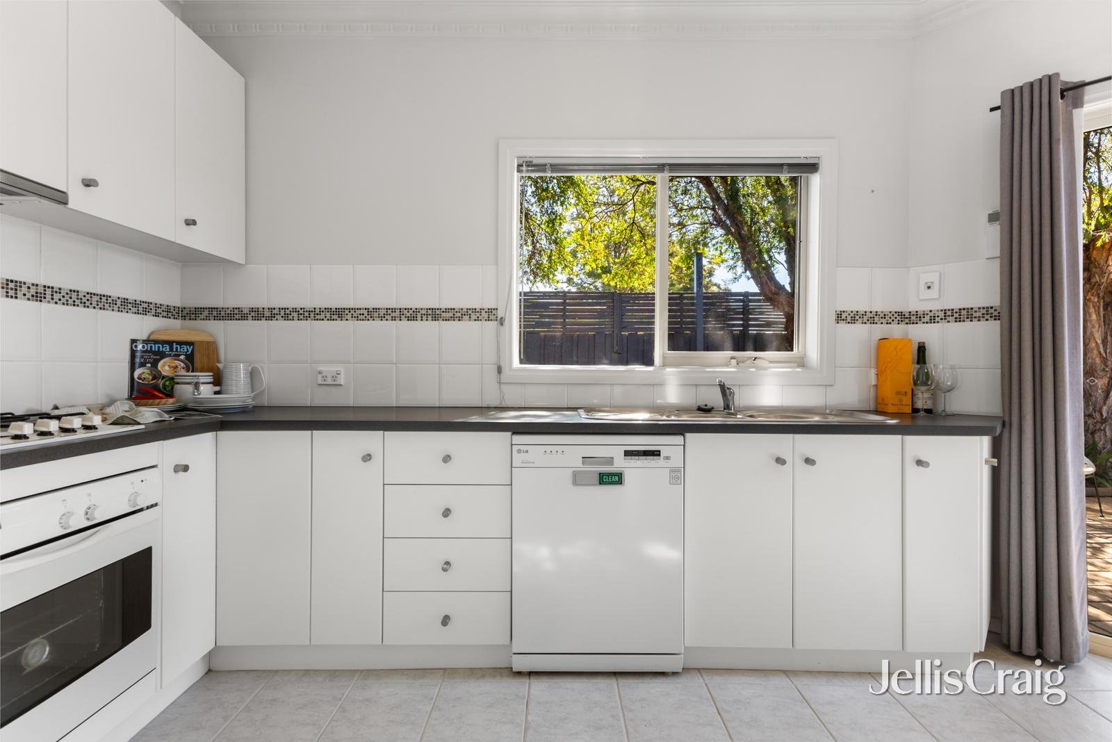 3/21 View Street, Highett image 5