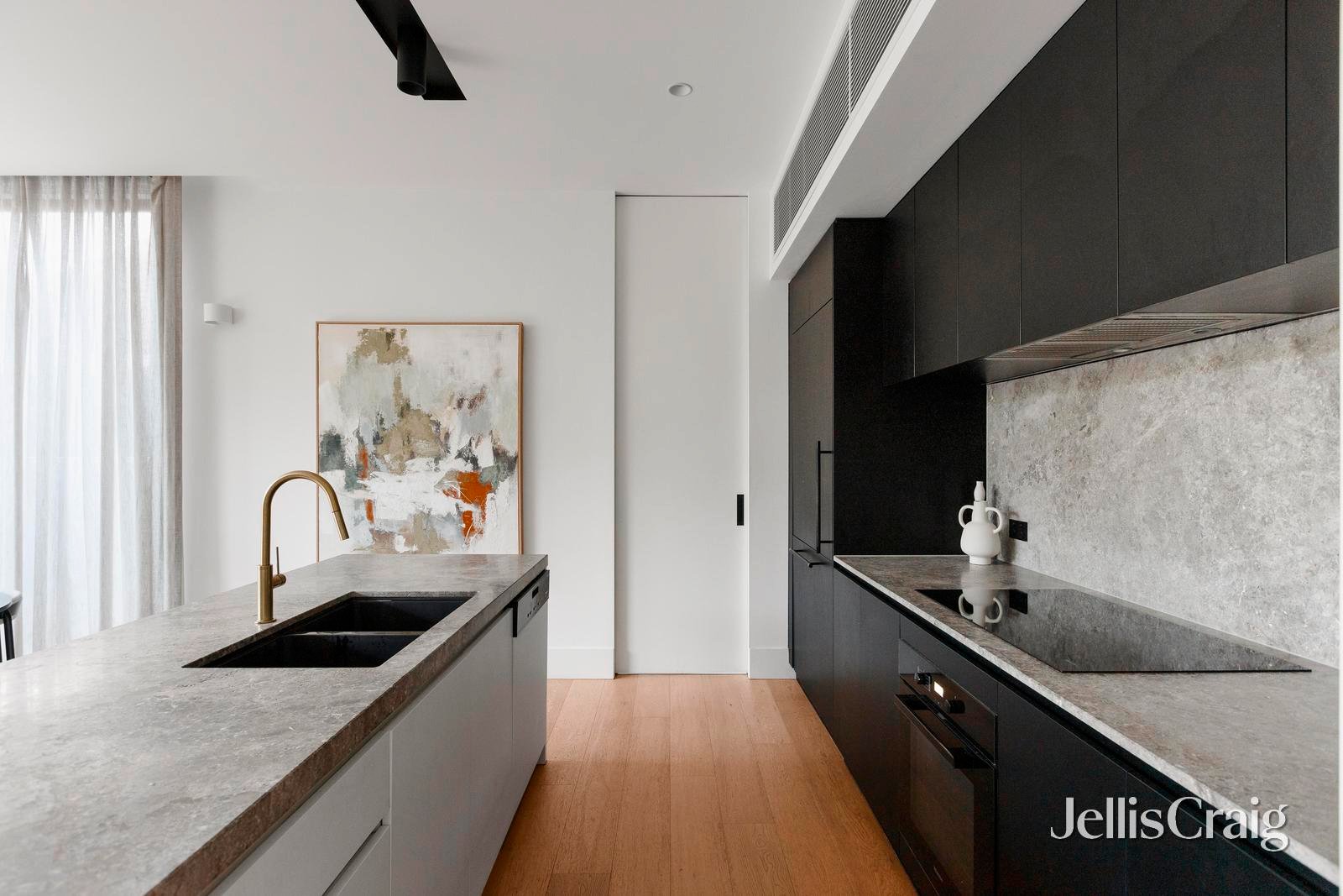 3/21 Wilfred Road, Ivanhoe East image 5