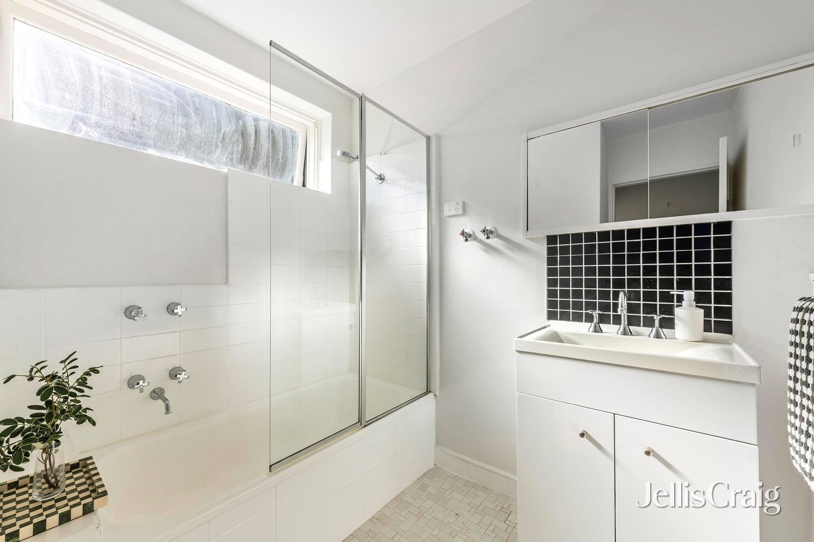 3/211 Brighton Road, Elwood image 8