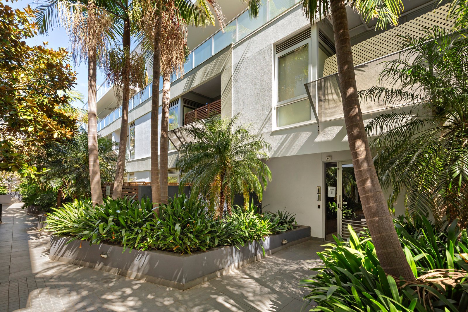 321/135 Inkerman Street