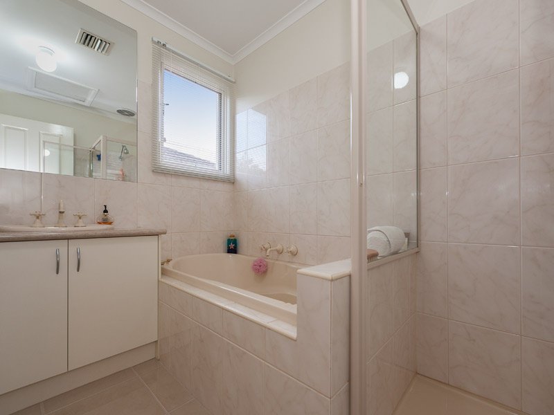 3/213 Blackburn Road, Blackburn South image 6