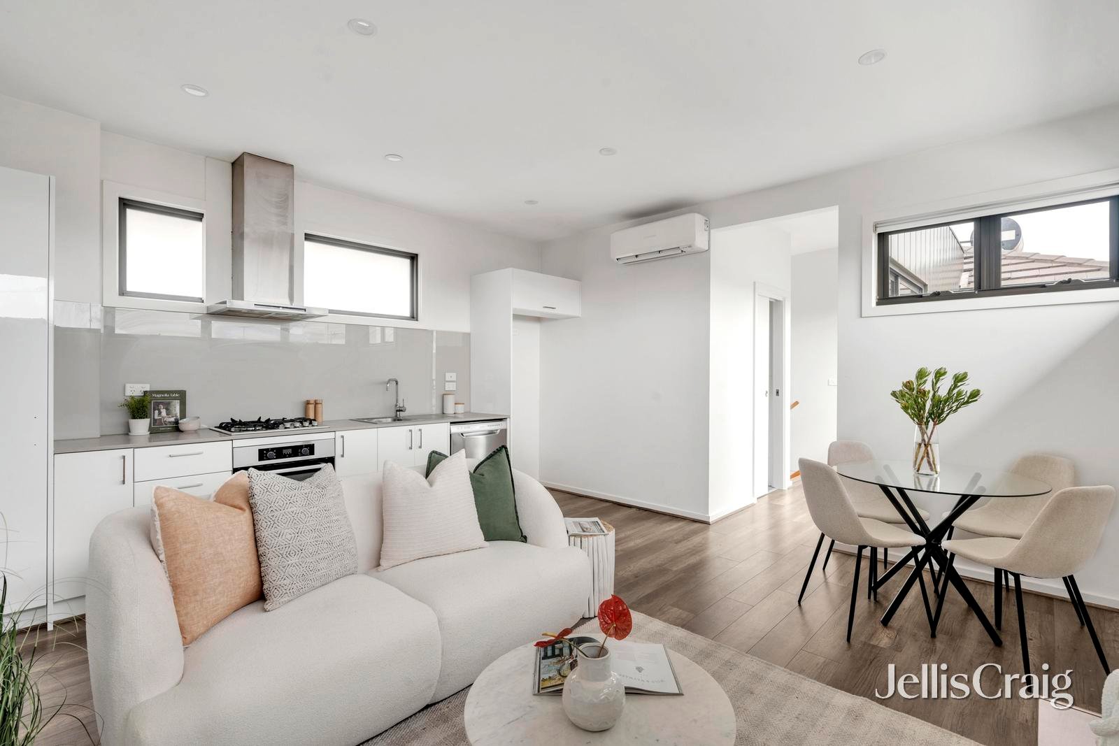 3/216 Dawson Street, Brunswick West image 4
