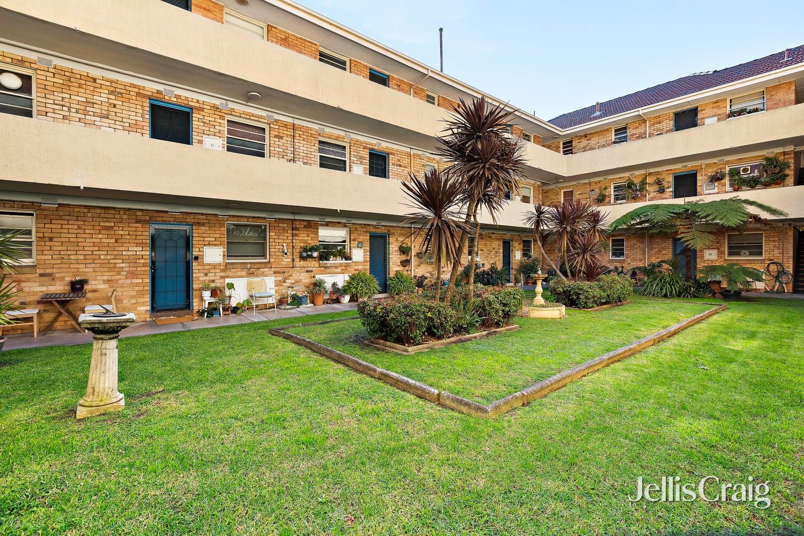 32/169 Ormond Road, Elwood image 7