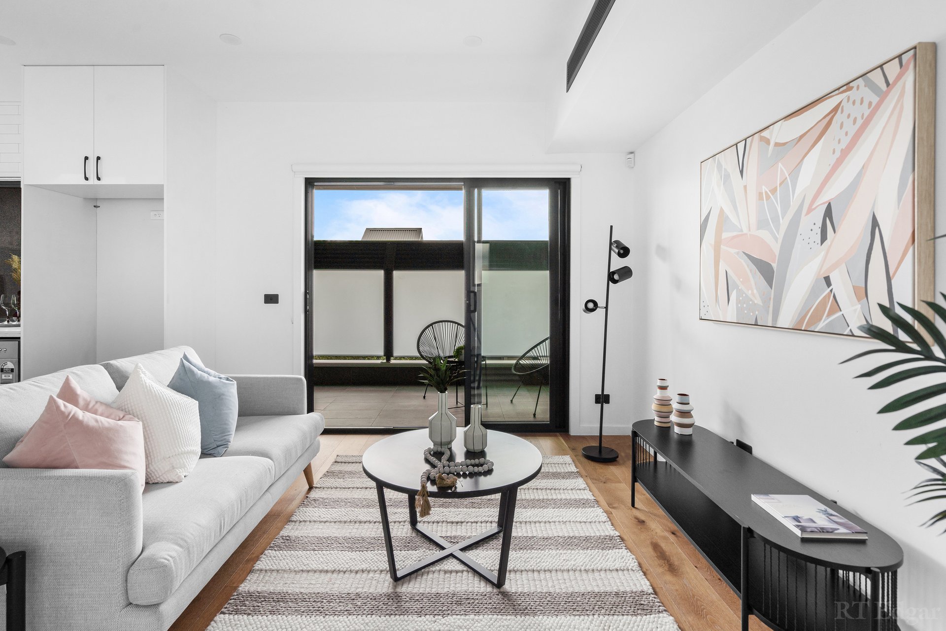 Property Gallery - Main Image