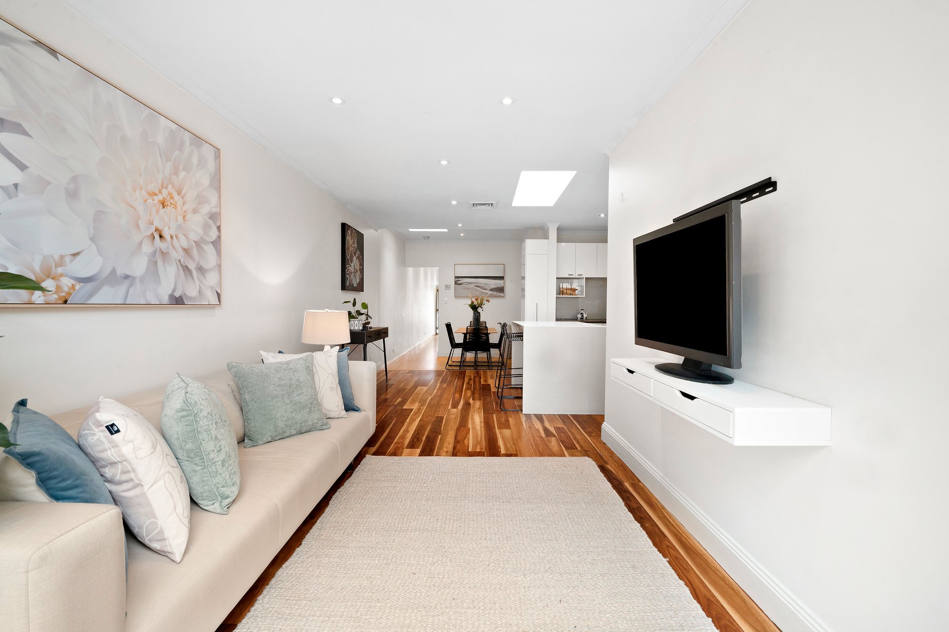 Property Gallery Thumbnail 3