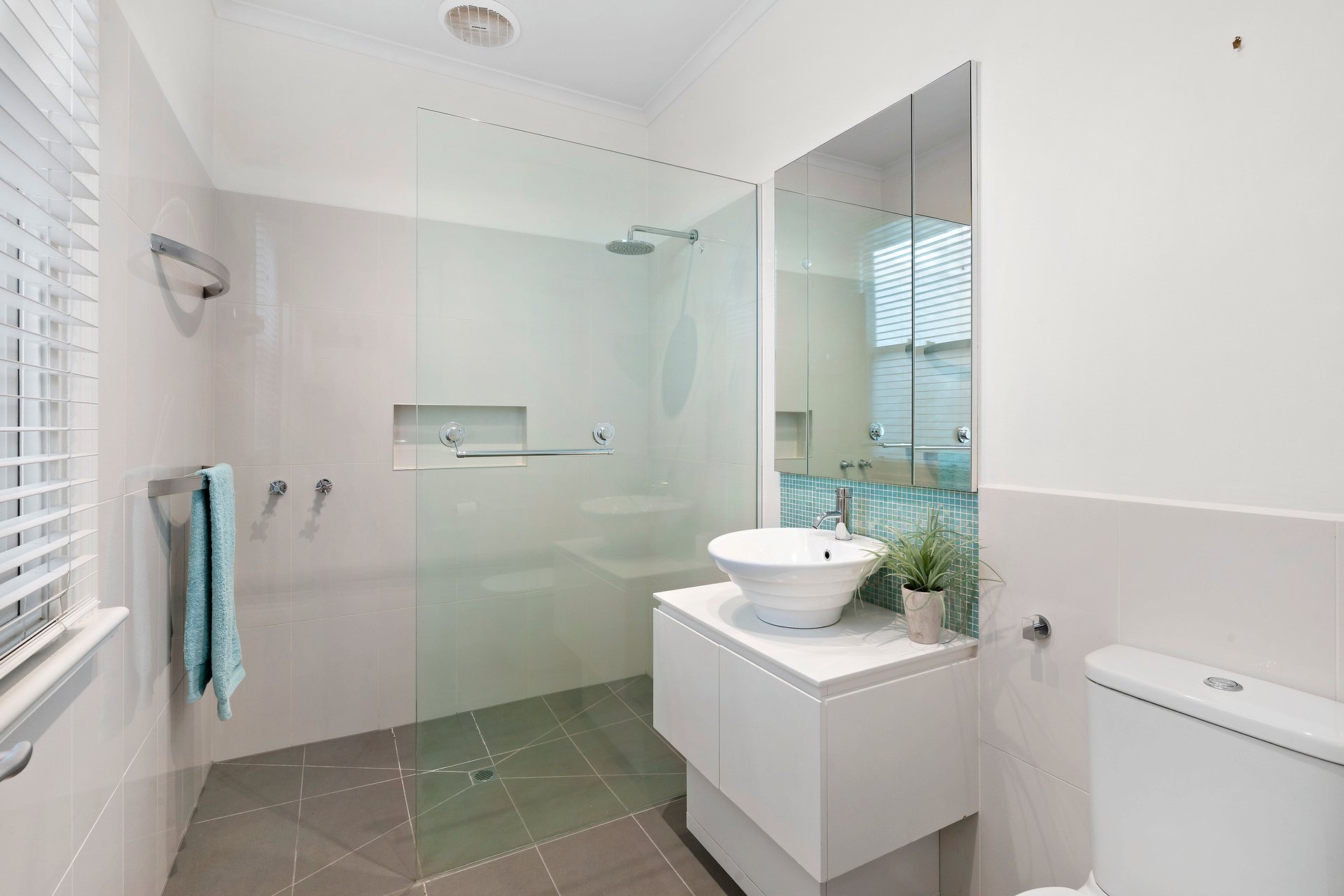Property Gallery Thumbnail 8