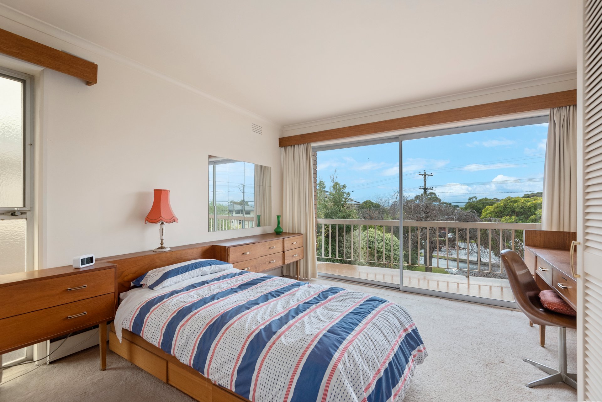 322 Manningham Road, Doncaster image 7