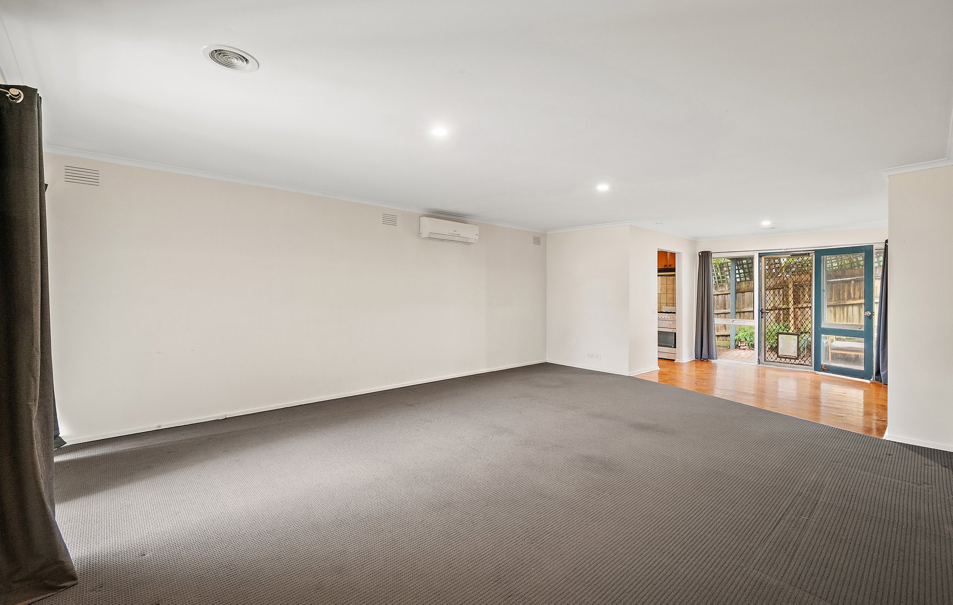 3/22 Munro Street, Ringwood image 4