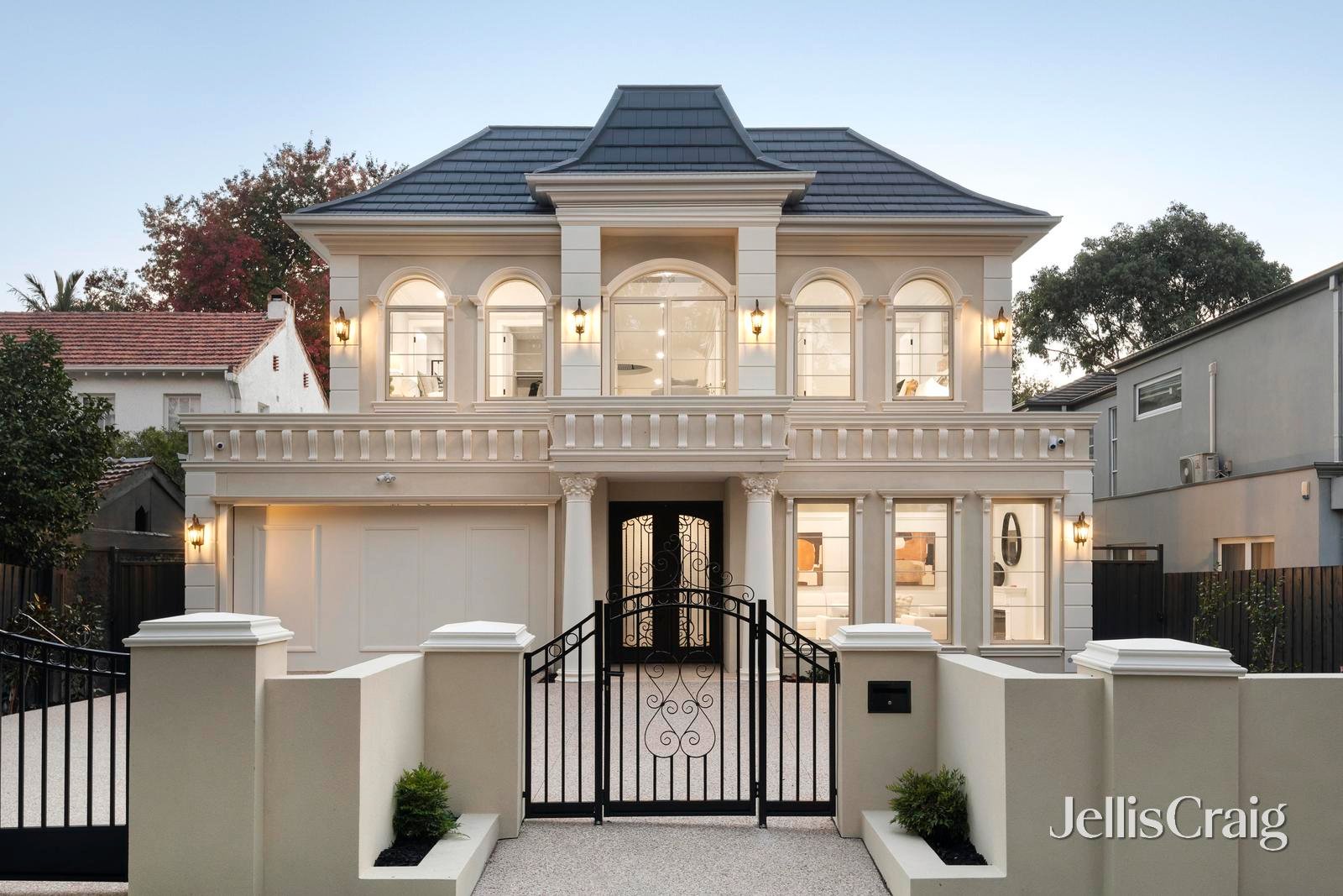 322 Union Road, Balwyn image 1