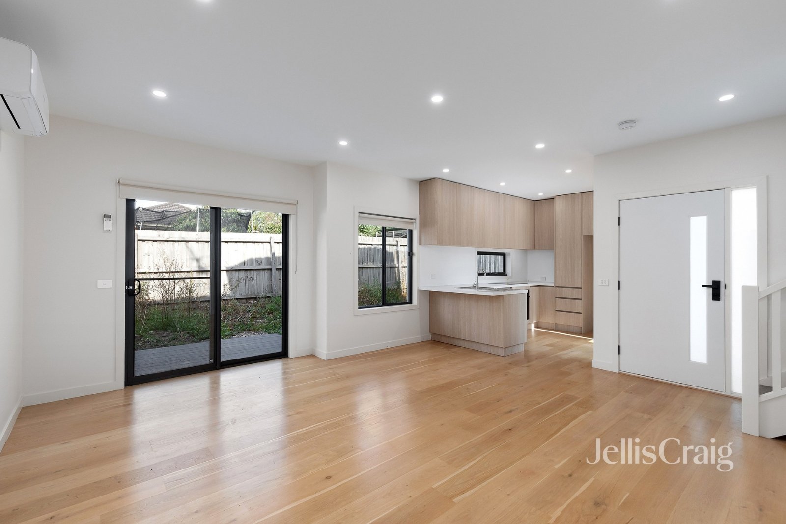 3/220 Liberty Parade, Heidelberg&nbsp;West image 3