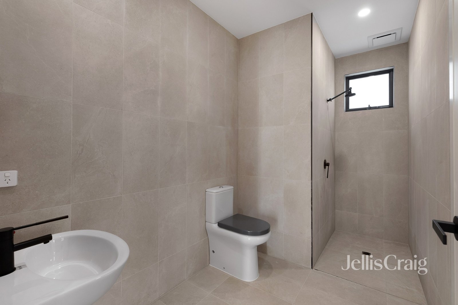 3/220 Liberty Parade, Heidelberg&nbsp;West image 11