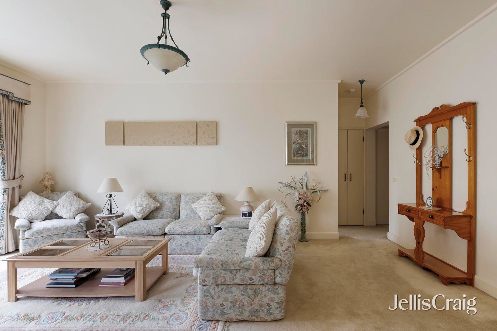 32/201 Wellington Parade South, East Melbourne image 3