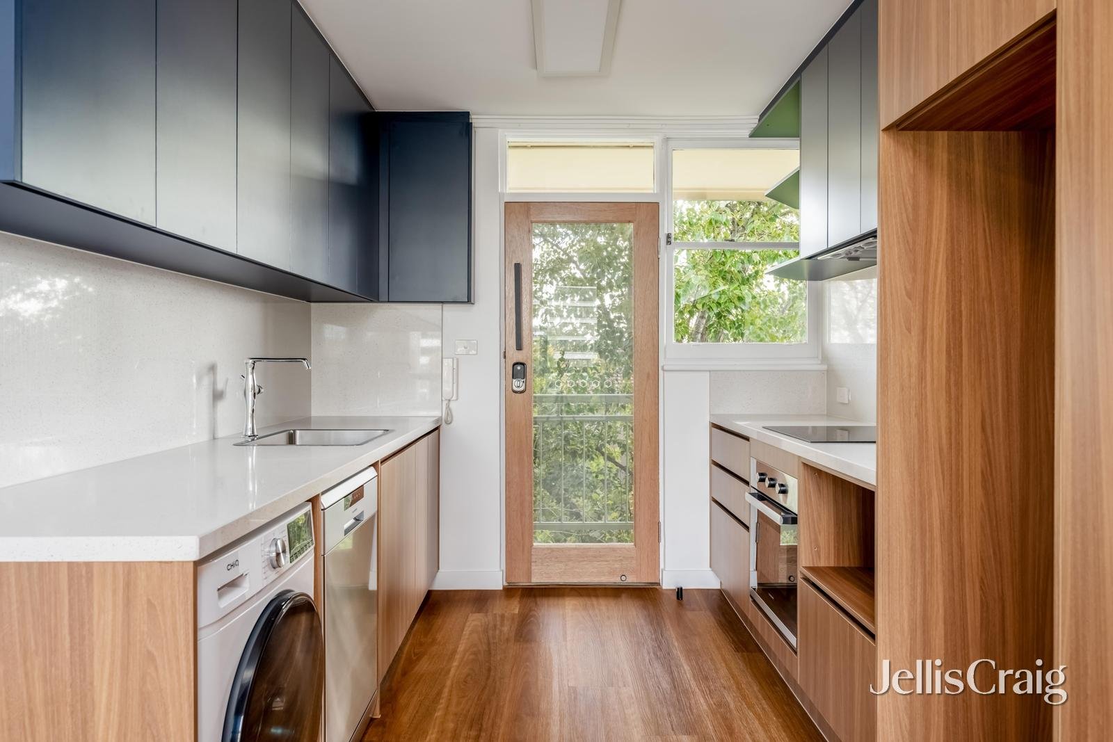 32/21-23 George Street, Fitzroy image 2