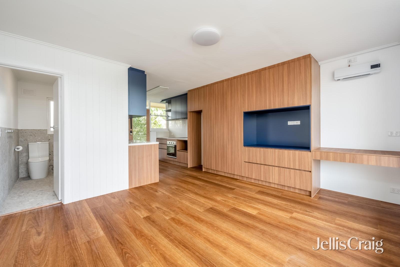 32/21-23 George Street, Fitzroy image 5