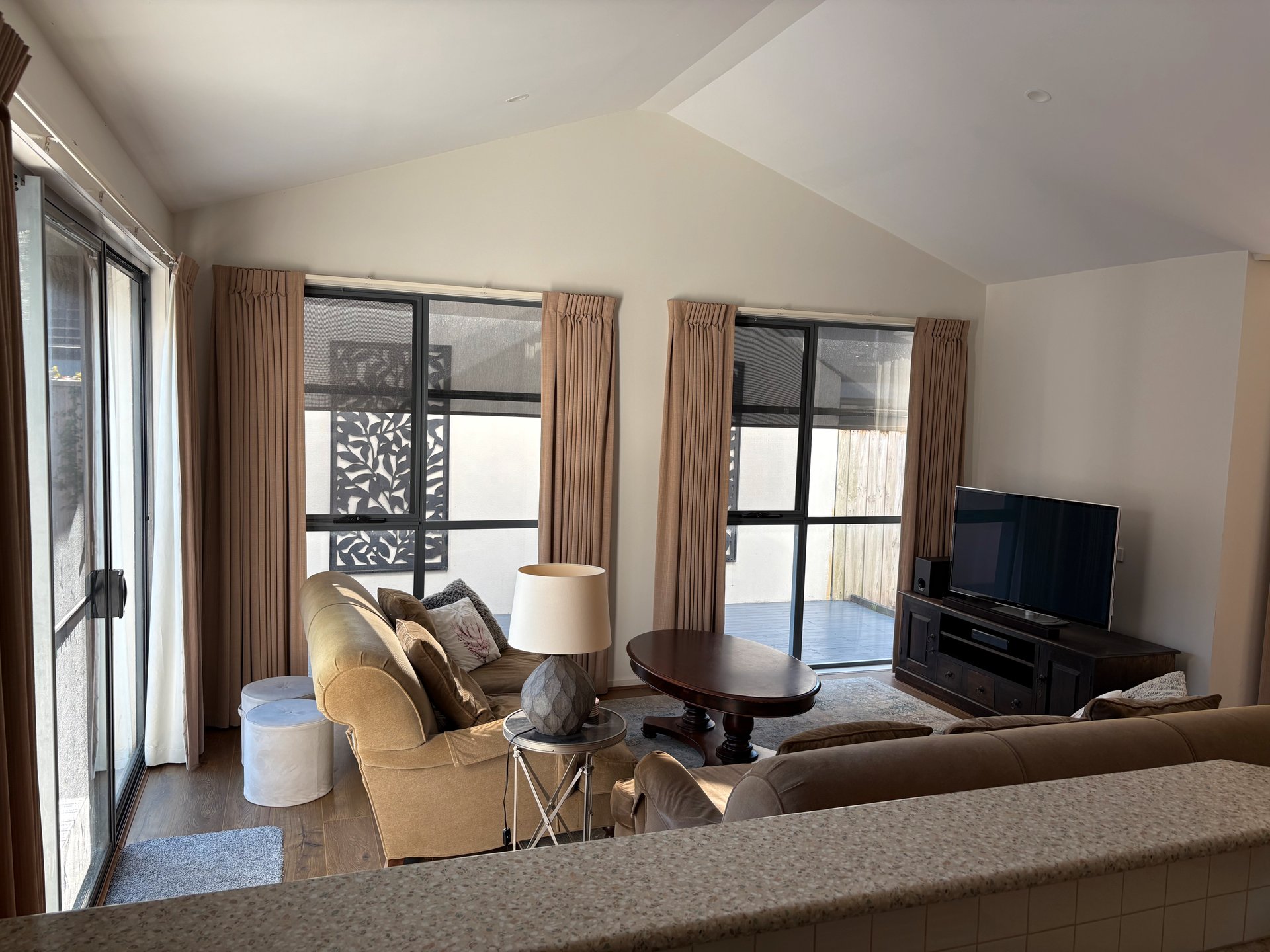 Property Gallery Thumbnail 3