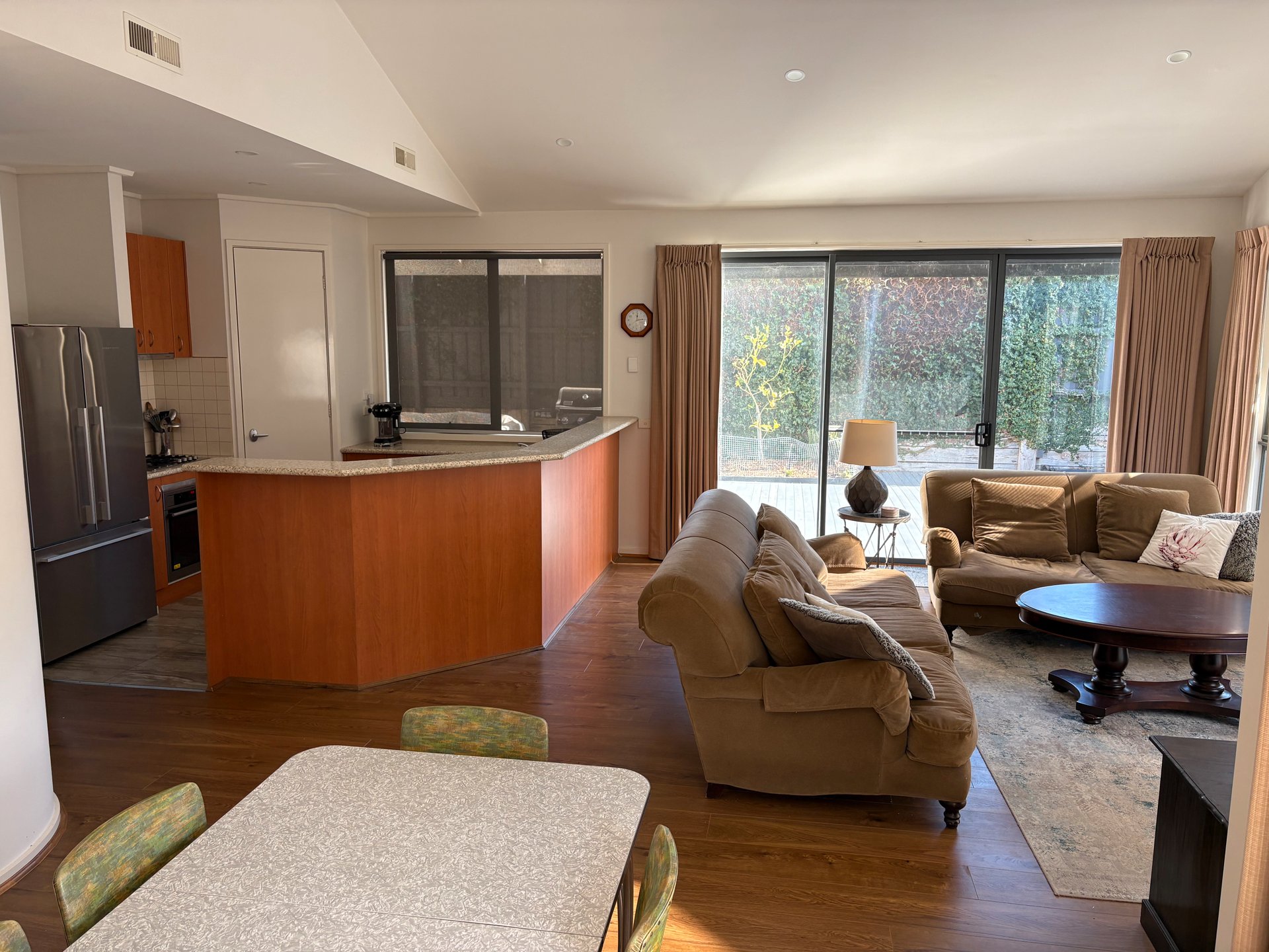 Property Gallery Thumbnail 9