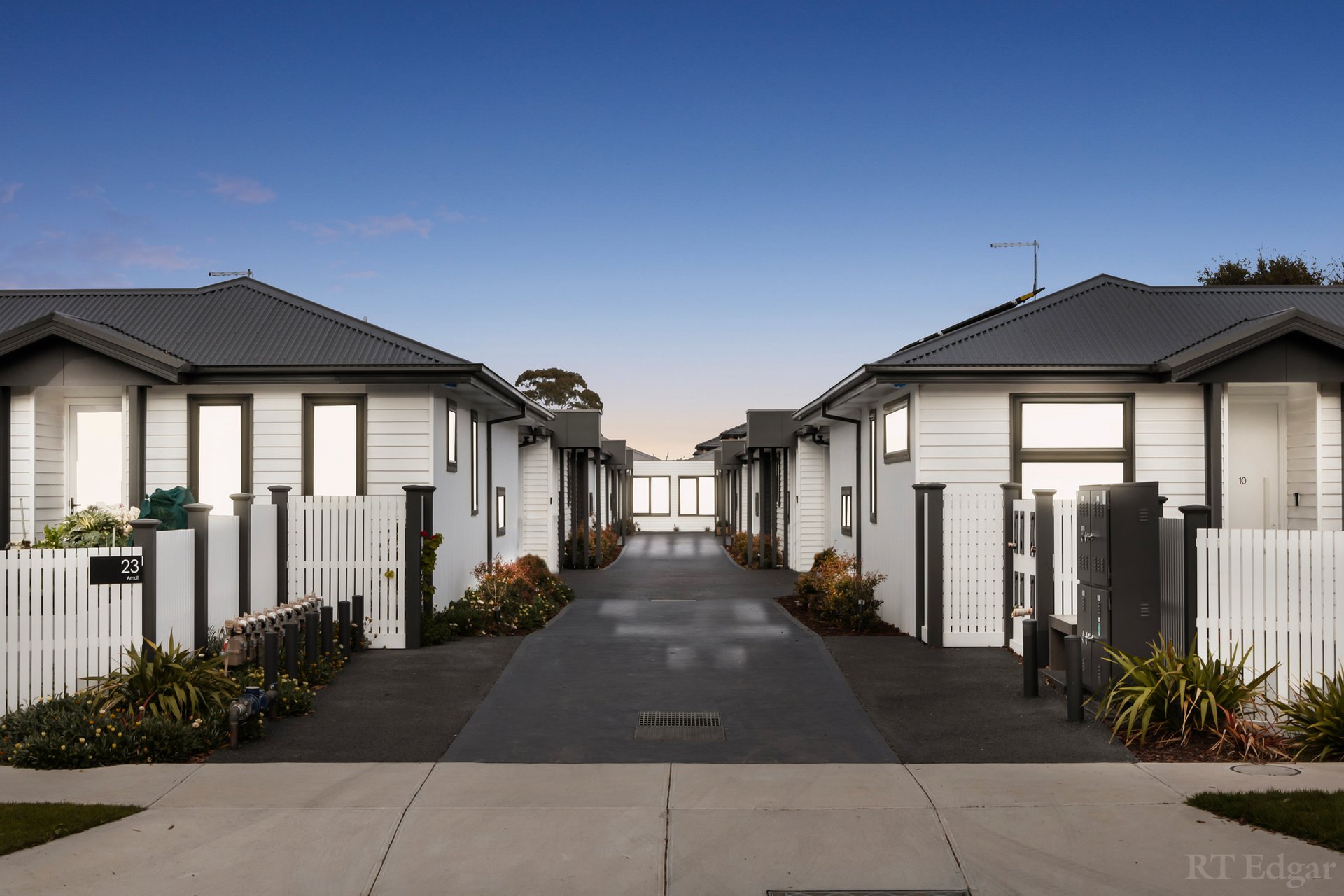 Property Gallery Thumbnail 11