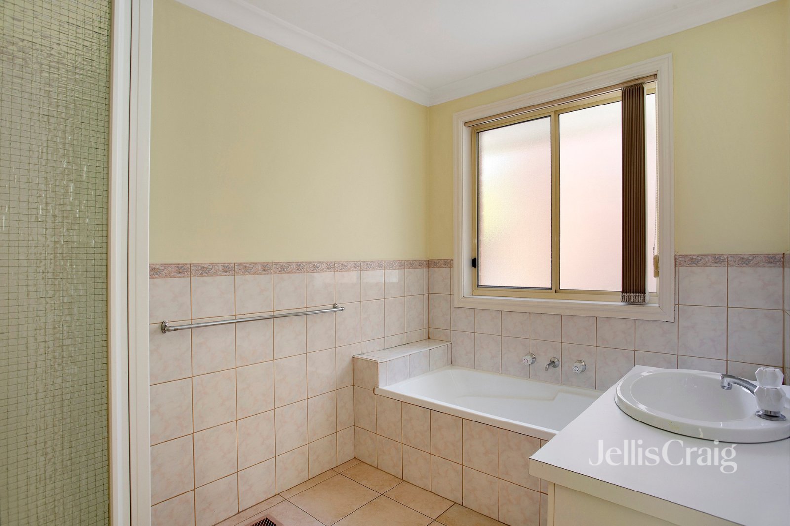 3/23 Boyd Street, Greensborough image 4