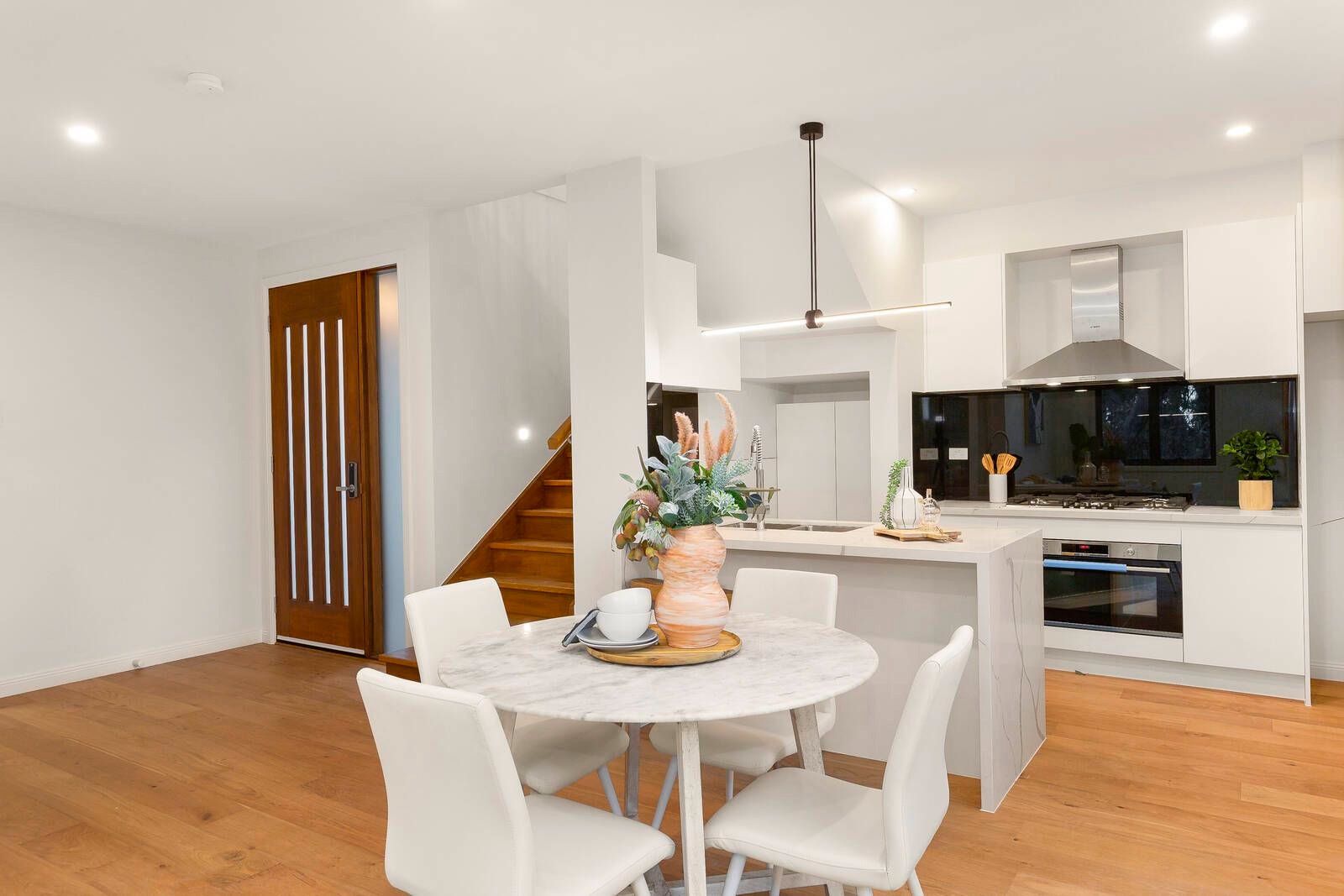 Property Gallery Thumbnail 3