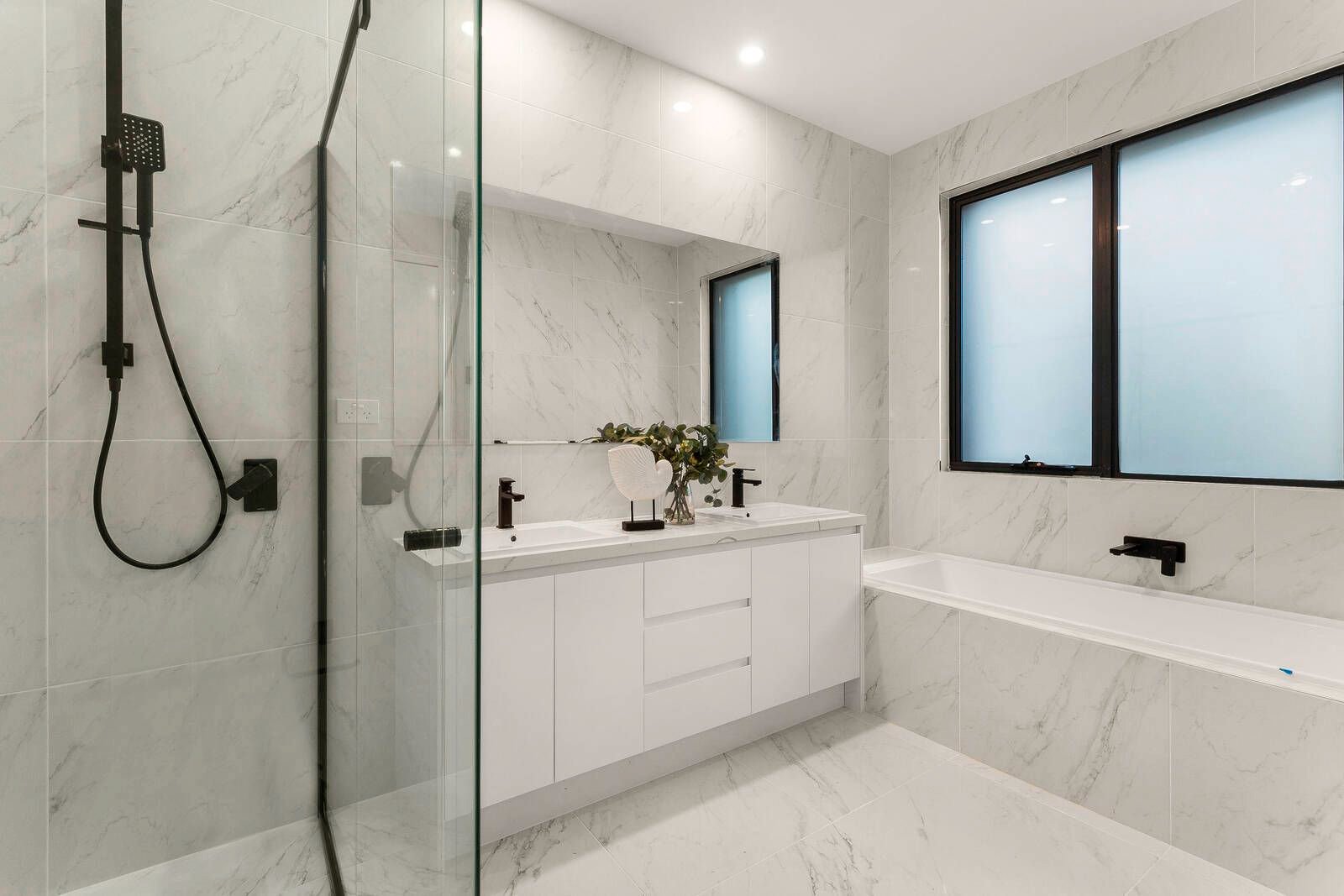 Property Gallery Thumbnail 7