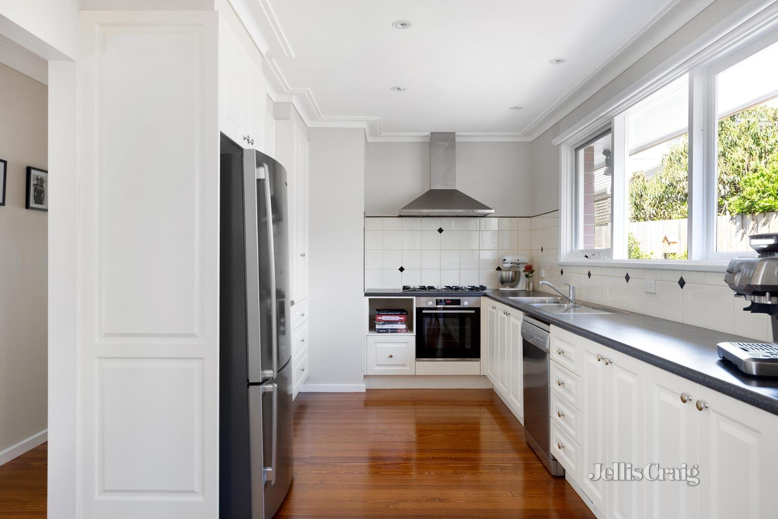 3/23 Clyde Street, Surrey Hills image 9