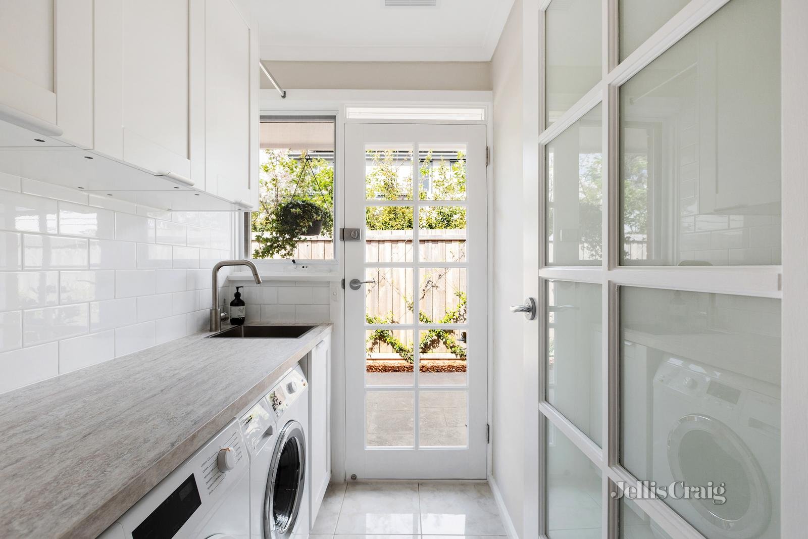3/23 Clyde Street, Surrey Hills image 15