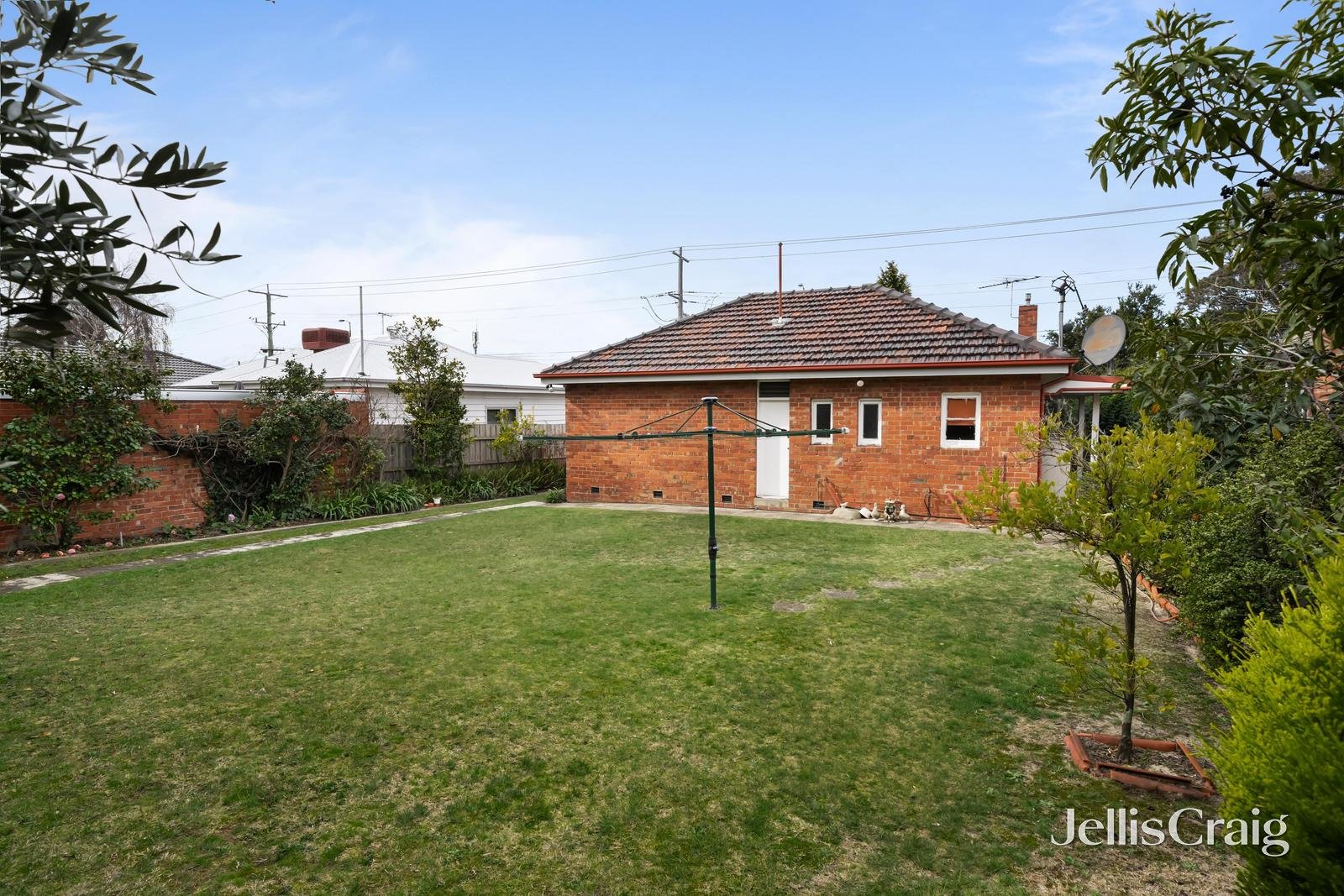 323 East Boundary Road, Bentleigh East image 10