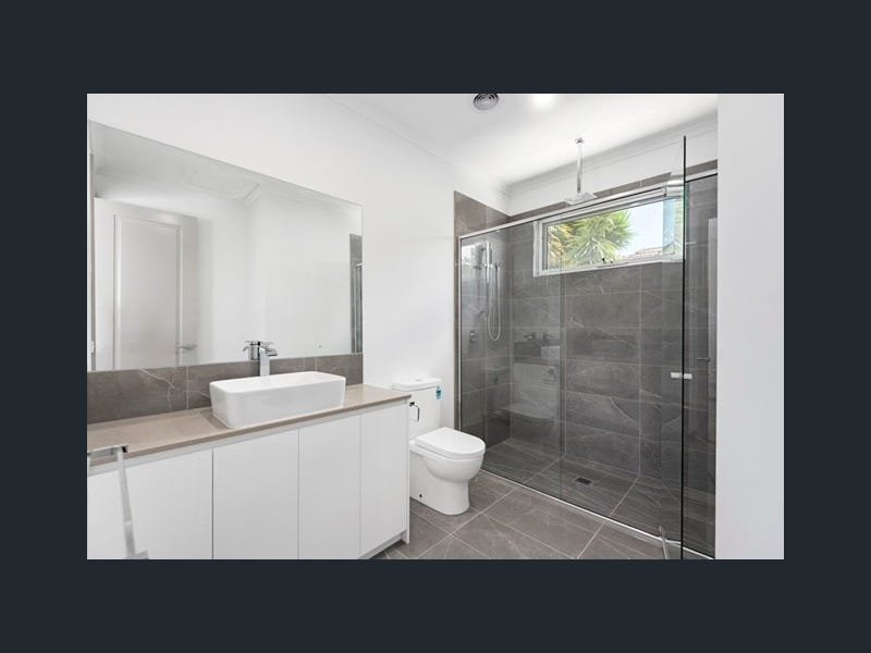 323 Elgar Road, Surrey Hills image 6