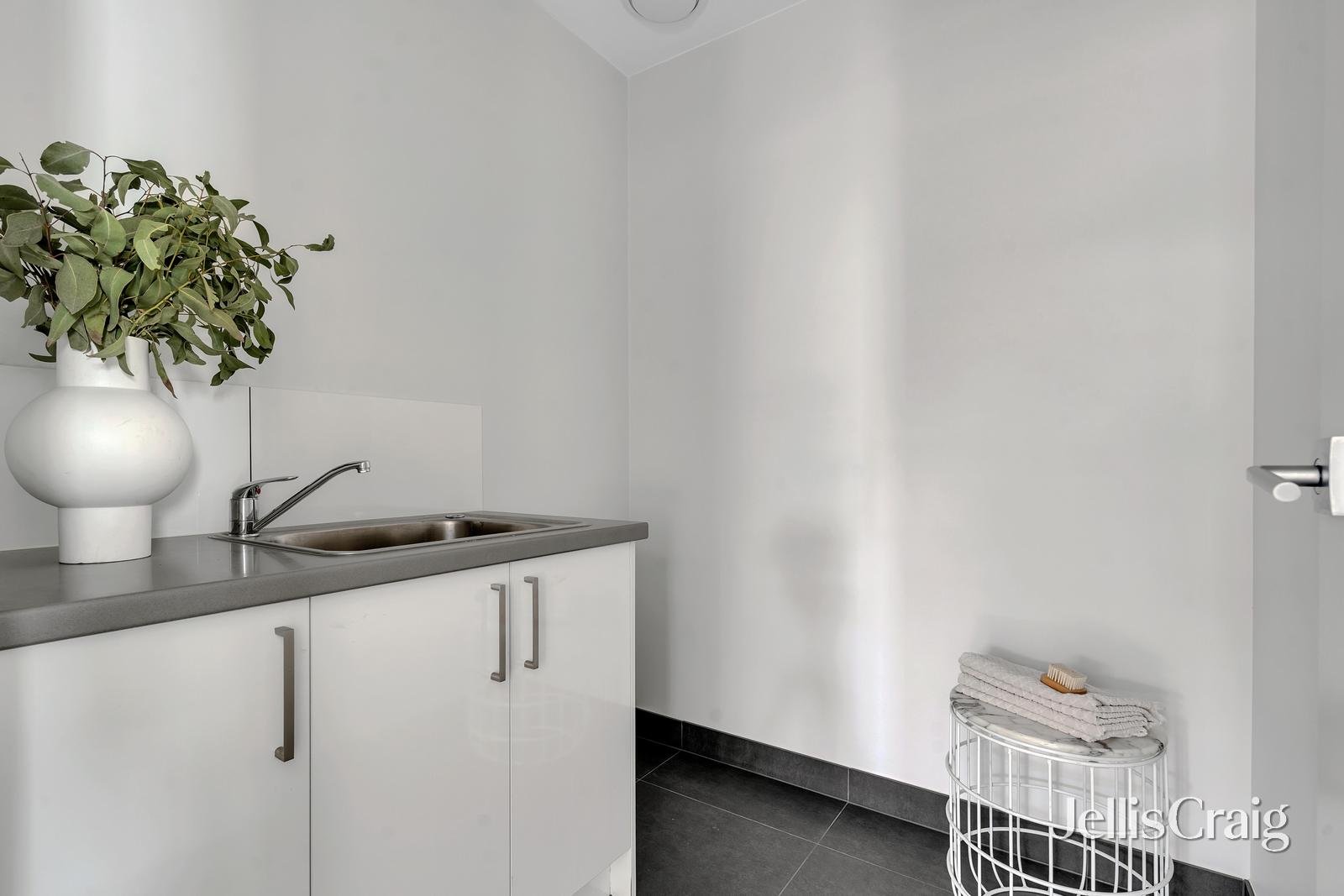 3/23 Irvine Crescent, Brunswick West image 12