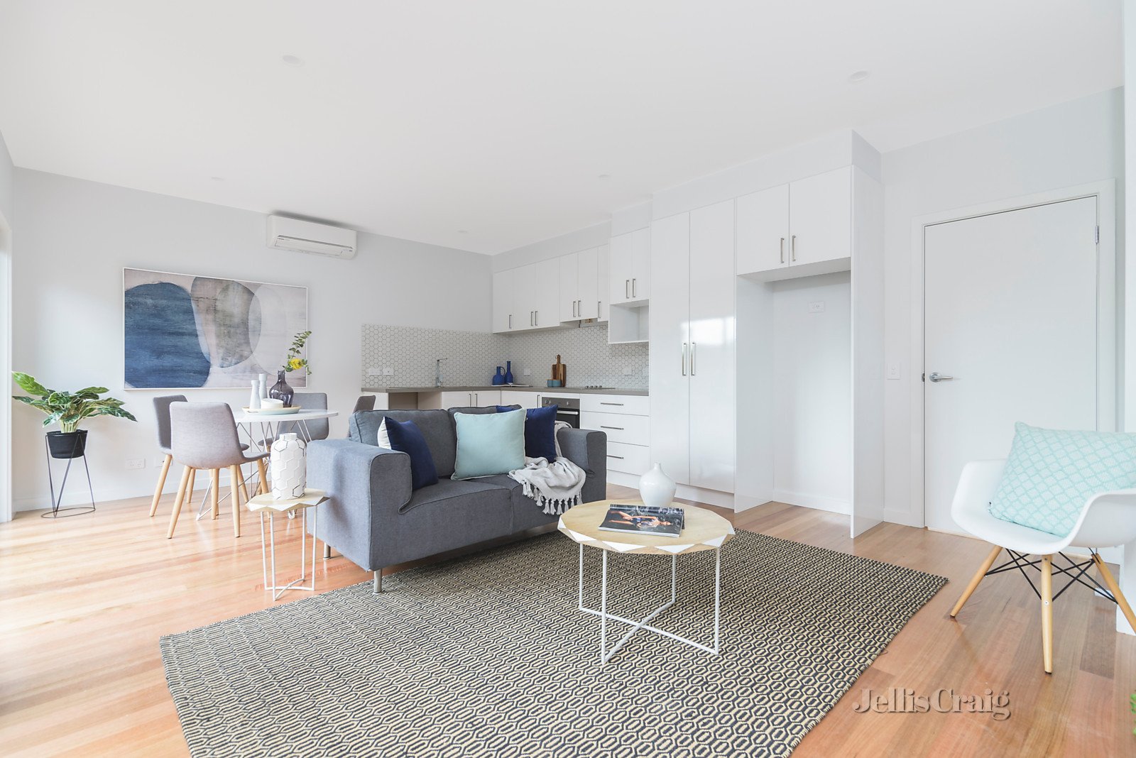 3/23 Irvine Crescent, Brunswick West image 1