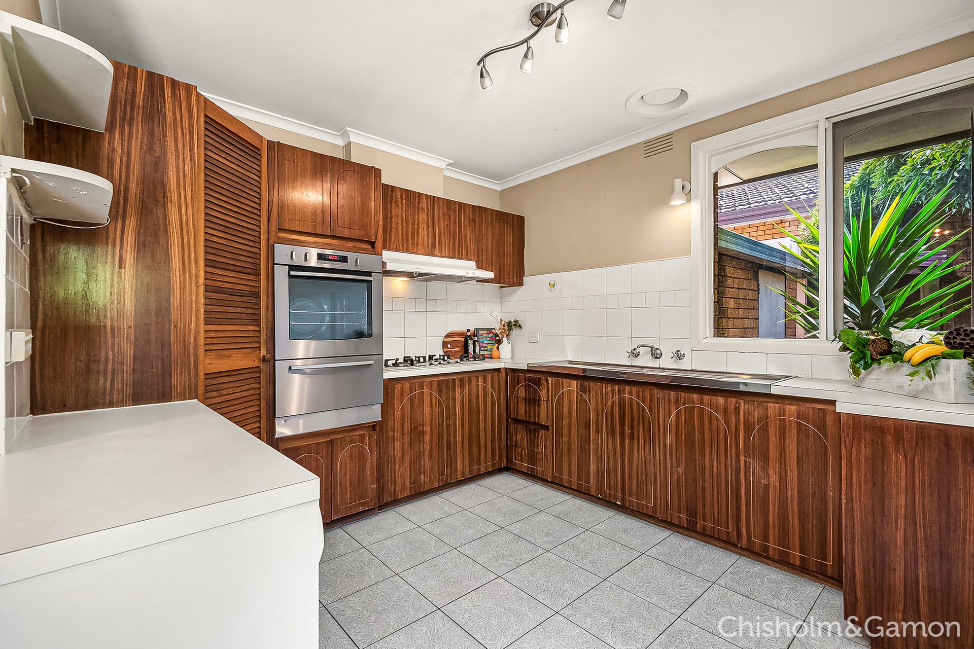 3/232 Belmore Road, Balwyn North image 5