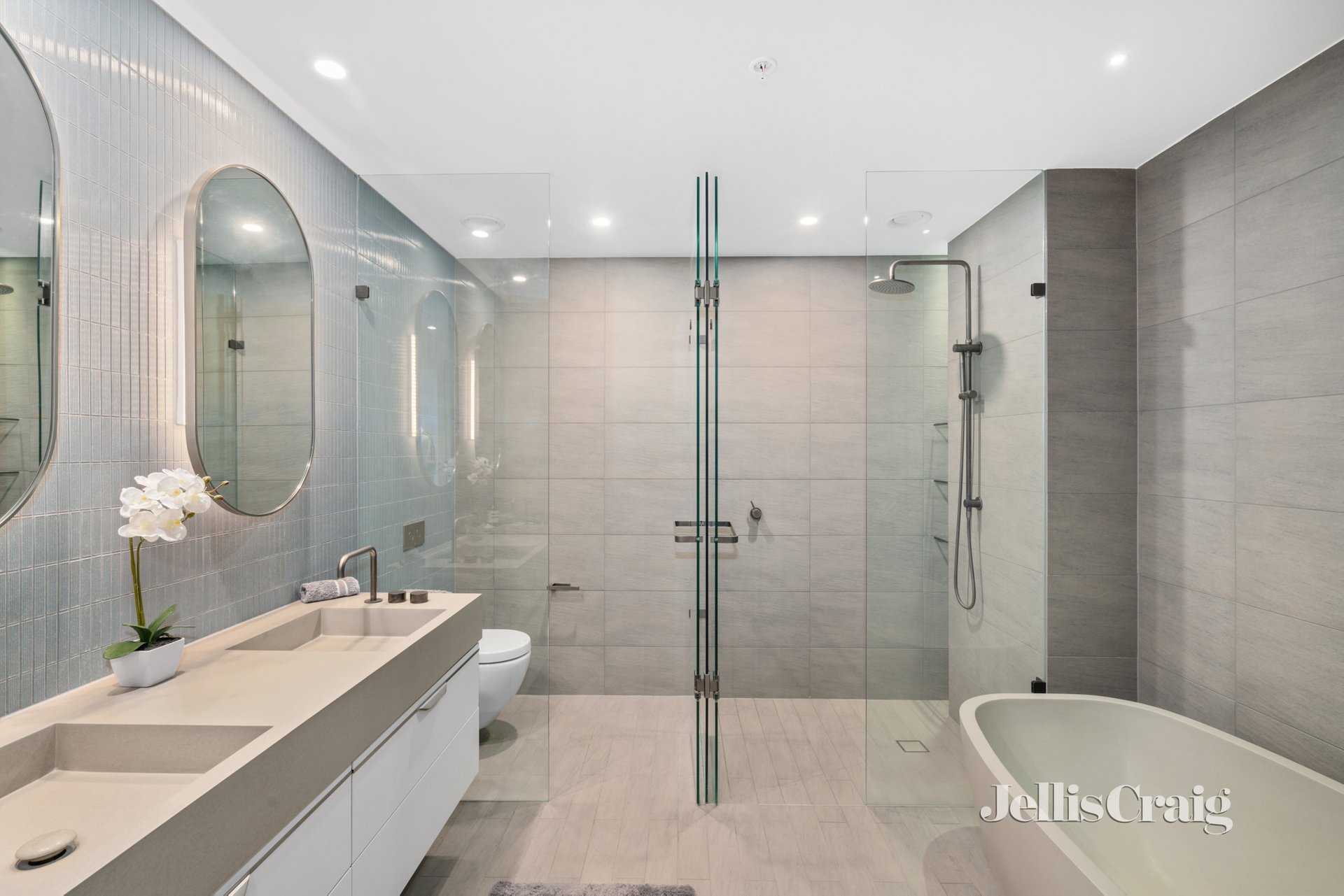 323/280 Albert Street, East Melbourne image 4