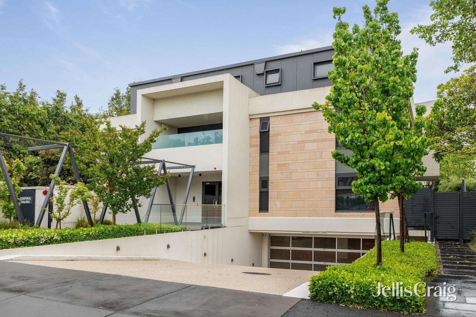 3/233 Burke Road, Glen Iris image 7