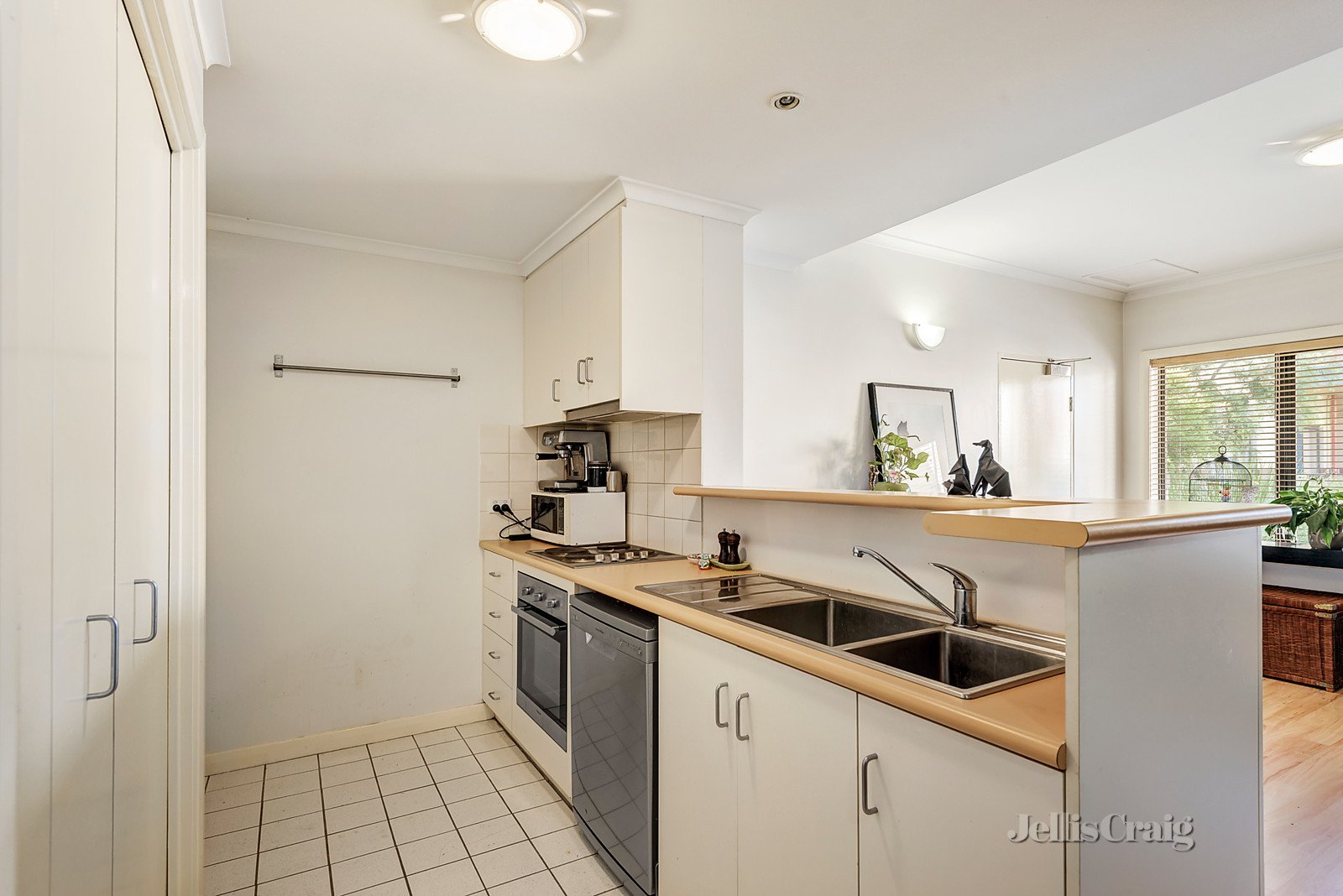 32/337 Station Street, Thornbury image 3